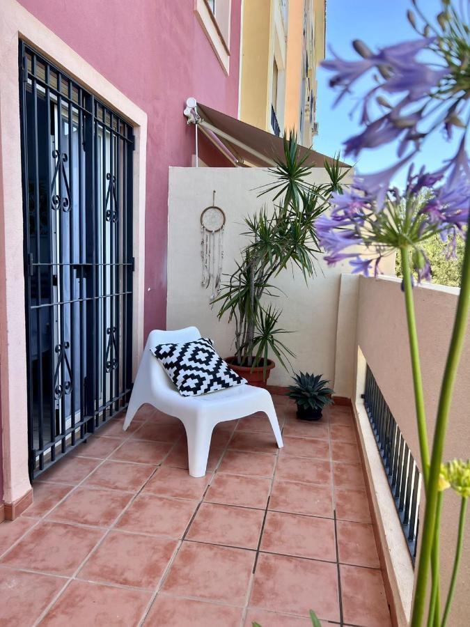 Suite Bonalba Alicante Exterior photo